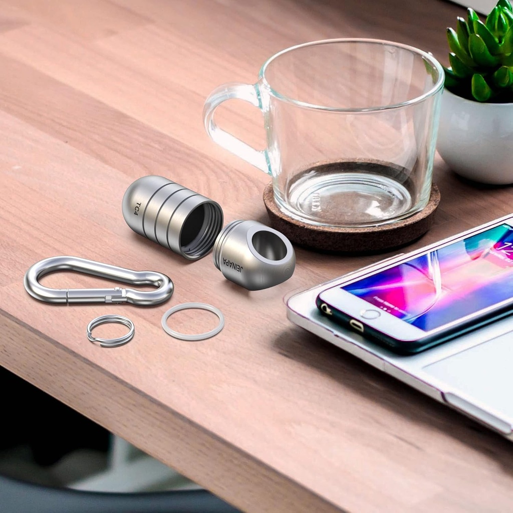 small-pill-holder-keychain-jeinapa-titan-3.jpg