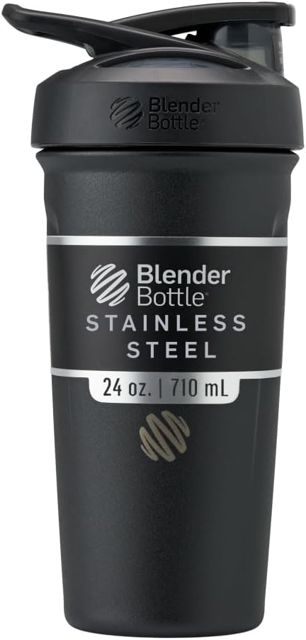 BlenderBottle Stradaのシェーカーのコップはワイヤー ウィスク、24Ounce、黒が付いているステンレス鋼の水差しを絶縁しました