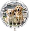 ラウンドピルケース3コンパートメントゴールデンリトリーバー犬の子犬ペットピルボックスミニ薬ピルオルガナイザーポケットのためのポータブルトラベルピルボックスビタミンフィッシュオイルサプリメント