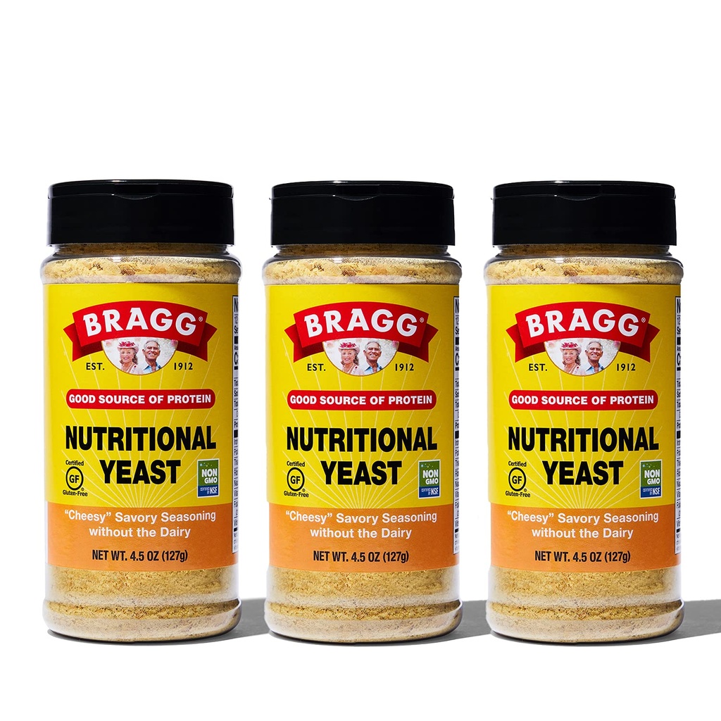 Bragg Nutritional Yeast Seasoning – ビーガン, グルテンフリーチーズフレーク – たんぱく質&ビタミン – 栄養価の高いサボリーパルメザンチーズ代替品 – 非GMO検証済み, 4.5オンス, 3-パック